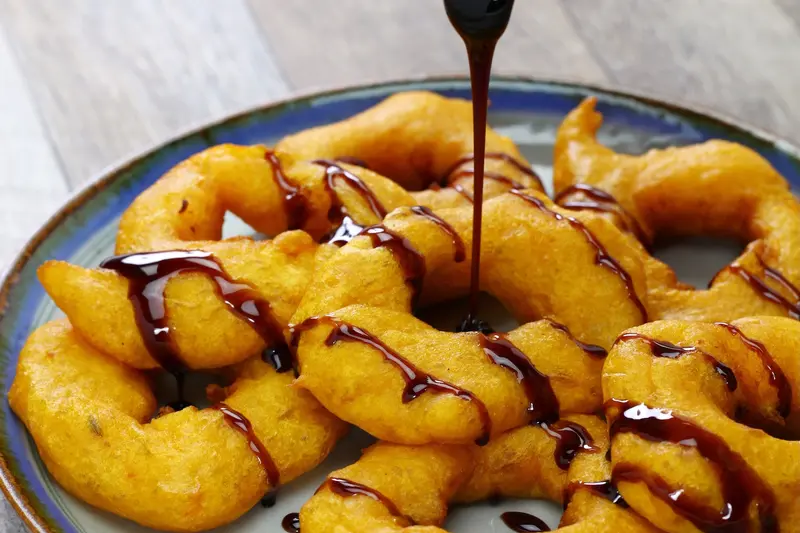 Local desert, Picarones