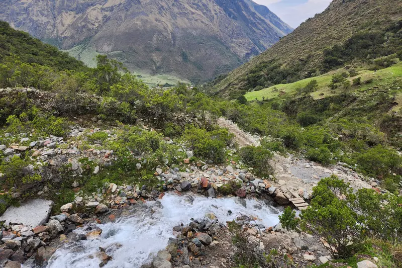 Views on the way to Humantay Lake