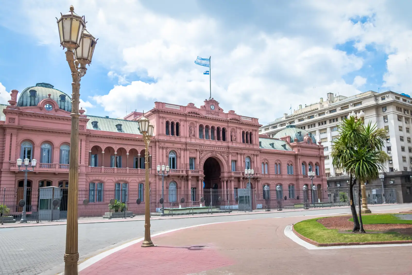 The Casa Rosada across Plaza de Mayo