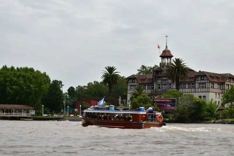 delta boat navigation