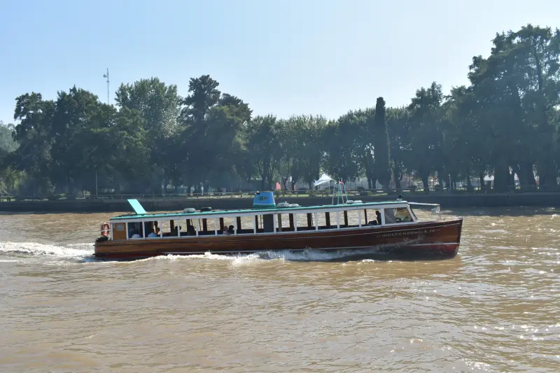 delta boat
