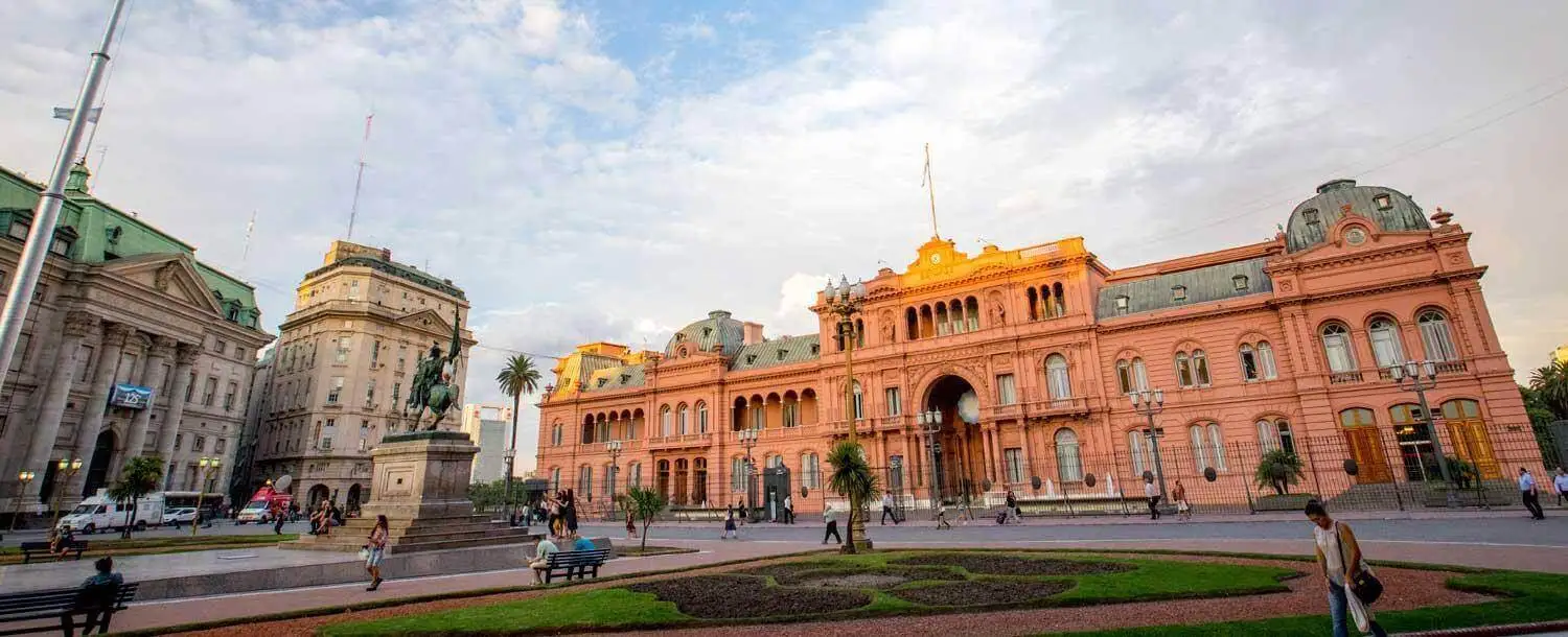 Plaza de Mayo, with the Casa Rosada and the monument