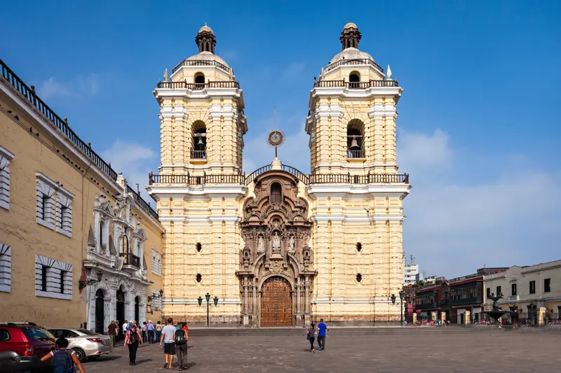 Monasterio de San Francisco en el centro de Lima