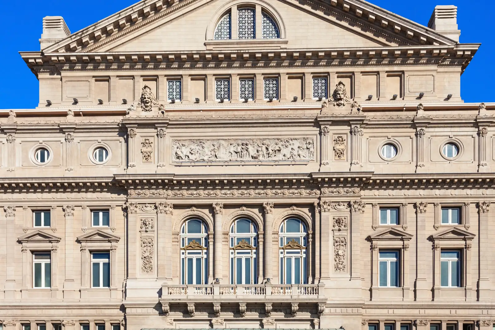 The facade of the Teatro Colón