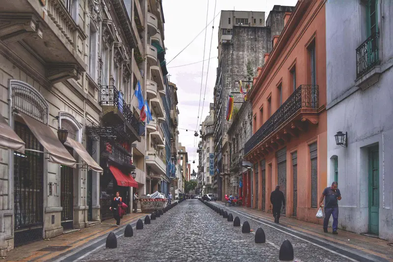 A cobbled street in San Telmo between old facades